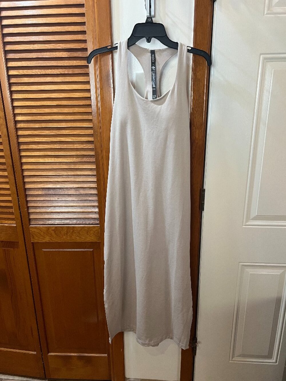 Vuori Halo Racerback Dress – Ecru Heather | Medium | NWT